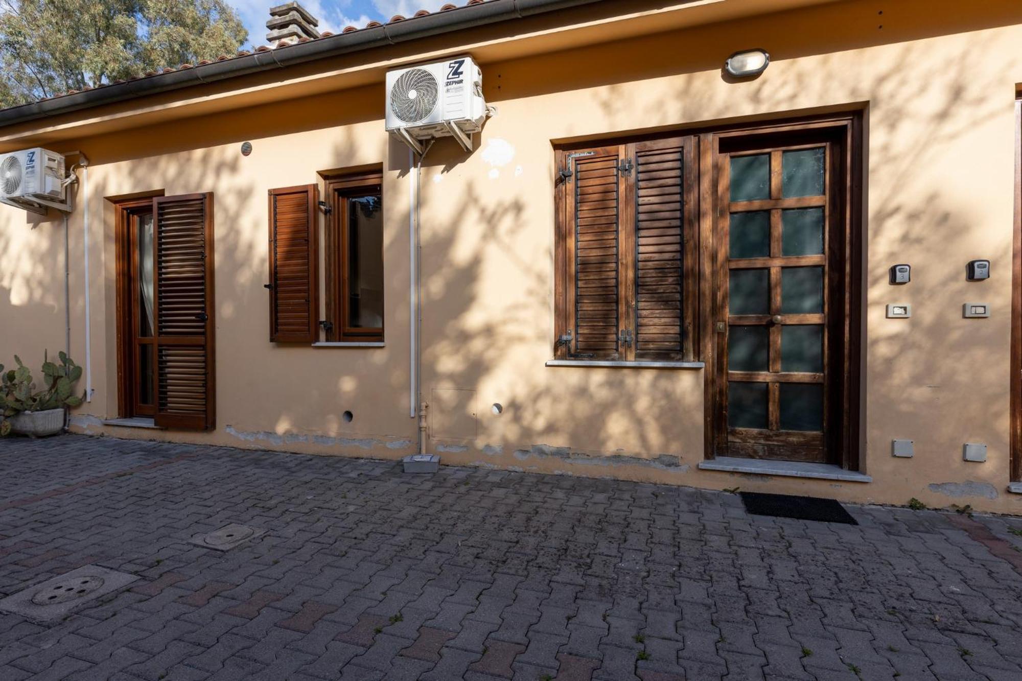Four Shades Of Pisa Apartments Exterior foto